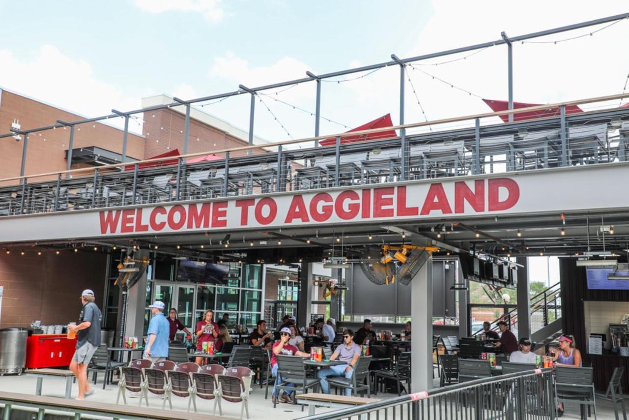 Holiday Inn & Suites College Station-Aggieland By Ihg Exterior photo