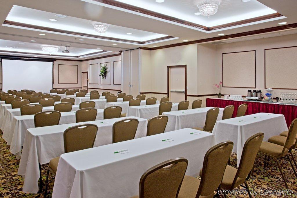 Holiday Inn & Suites College Station-Aggieland By Ihg Facilities photo